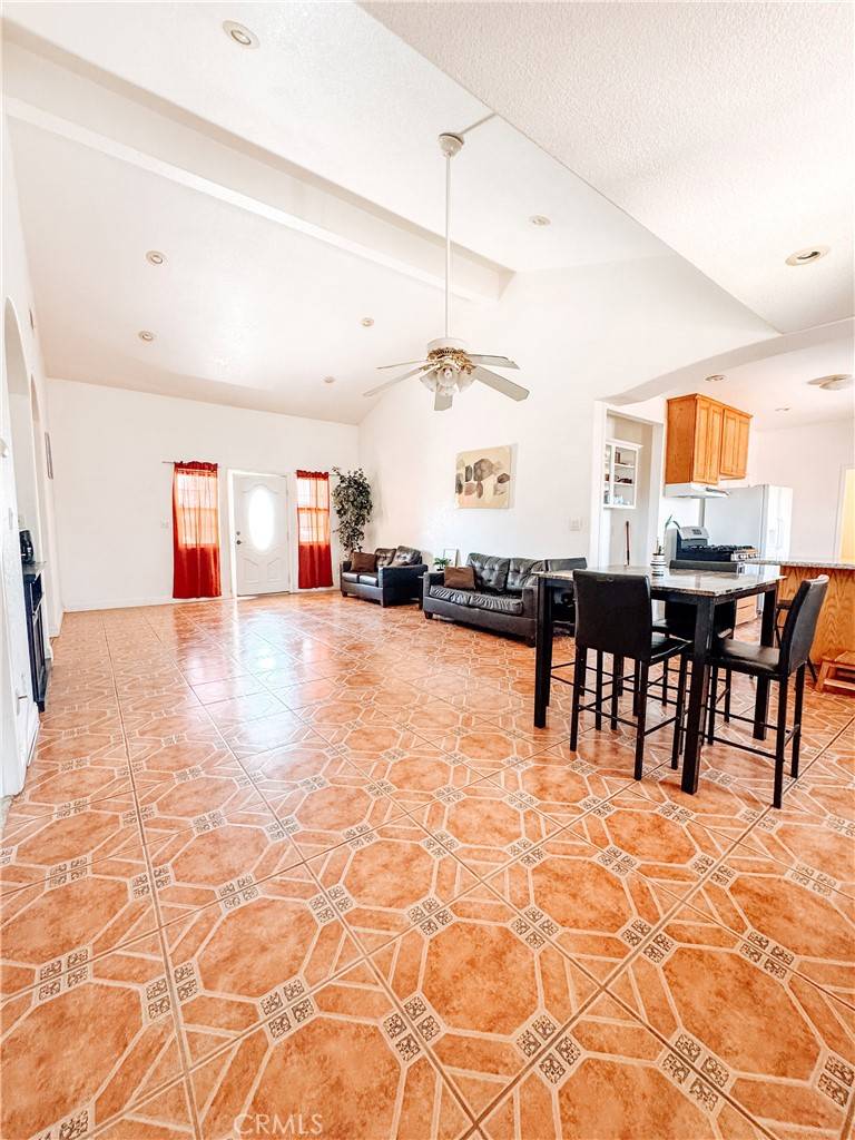 California City, CA 93505,8325 Great Circle Dr