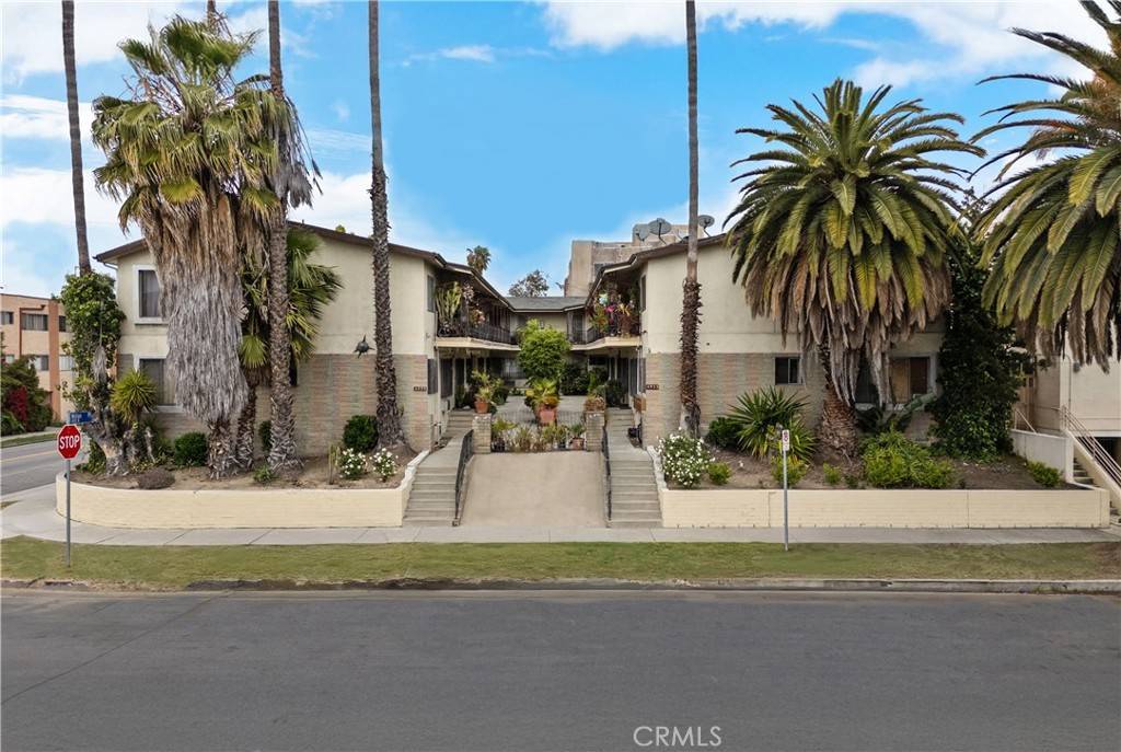 Los Angeles, CA 90004,4955 Rosewood AVE