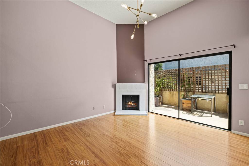 Panorama City, CA 91402,9004 Willis AVE #8