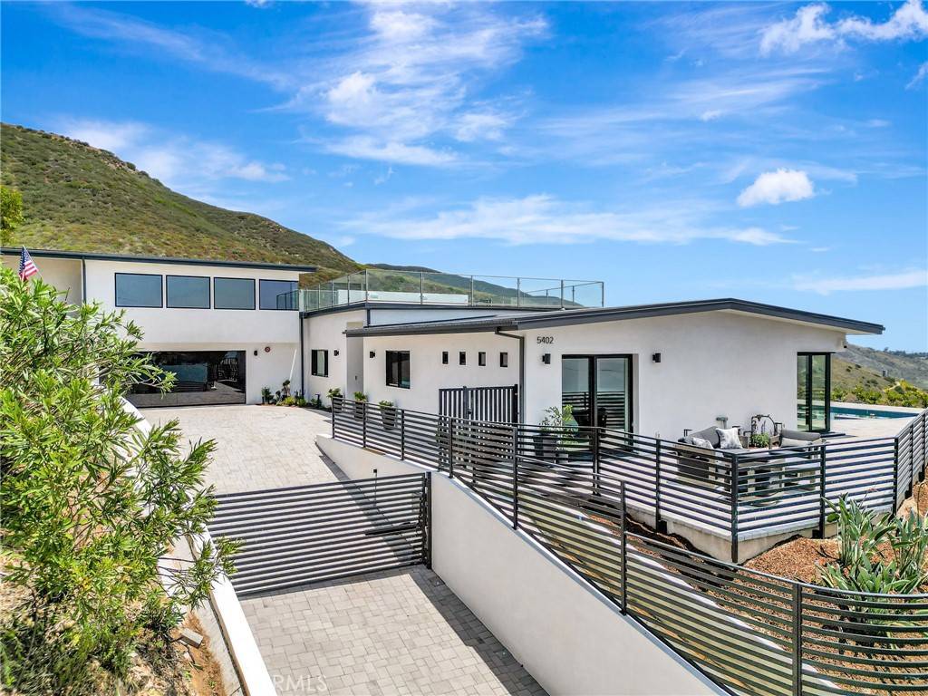 Malibu, CA 90265,5402 Horizon DR