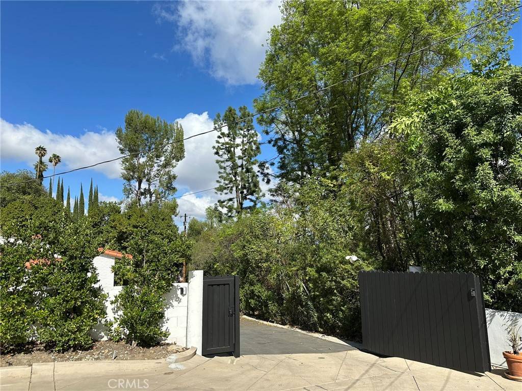Encino, CA 91316,4545 Alonzo AVE