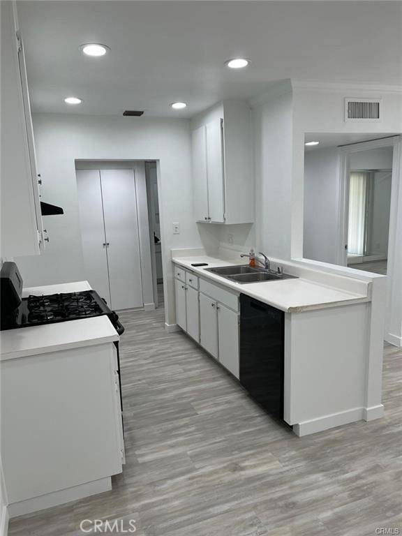 Canoga Park, CA 91304,21000 Parthenia ST #22
