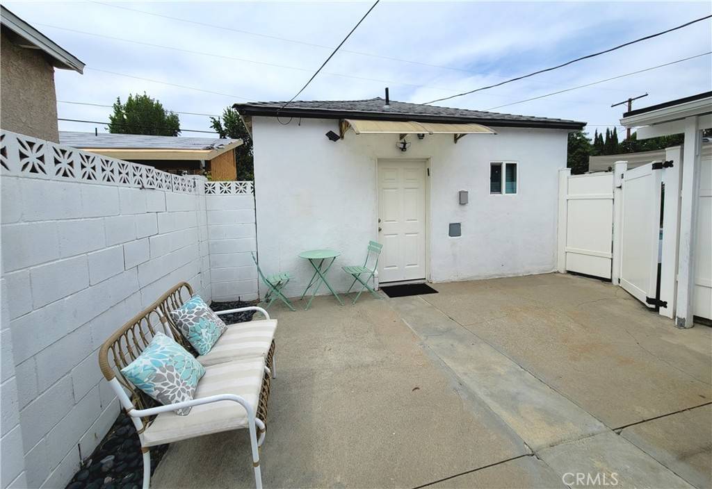 Lake Balboa, CA 91406,17559 LEMAY