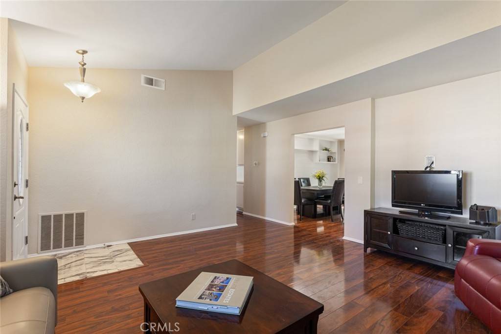 Valencia, CA 91354,28015 Tupelo Ridge DR