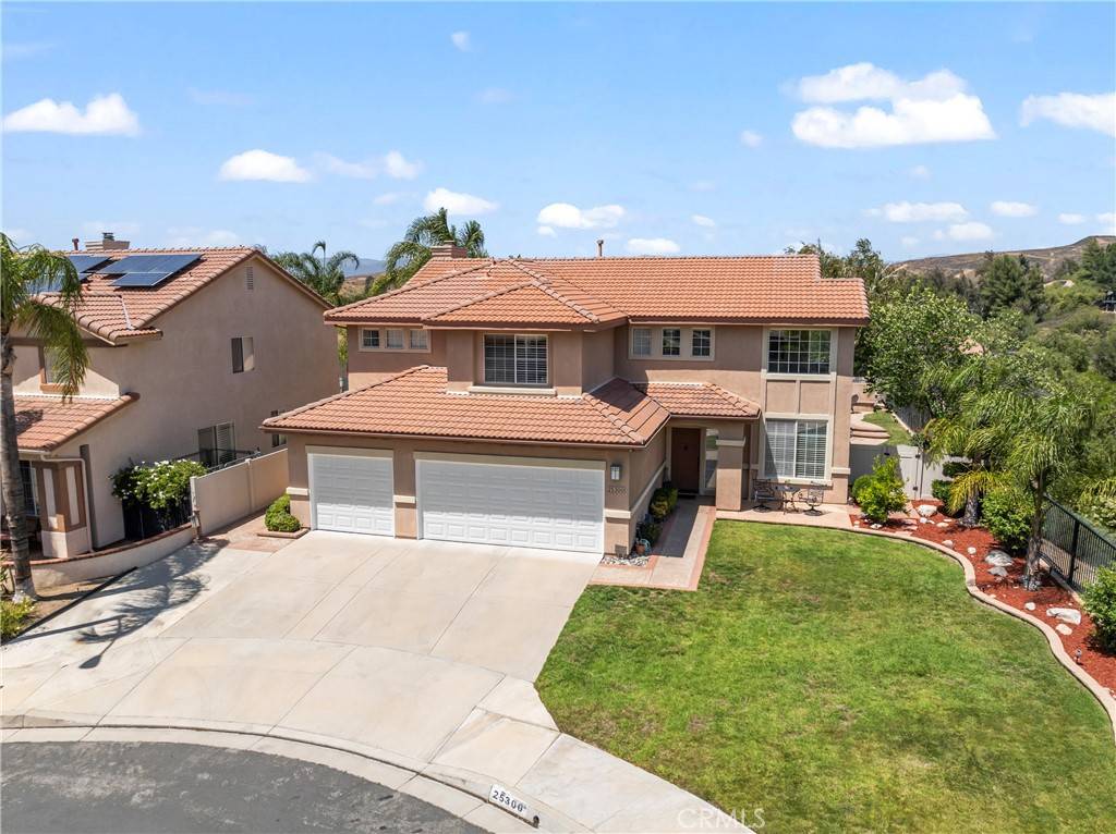 Saugus, CA 91350,25300 Heather Vale ST