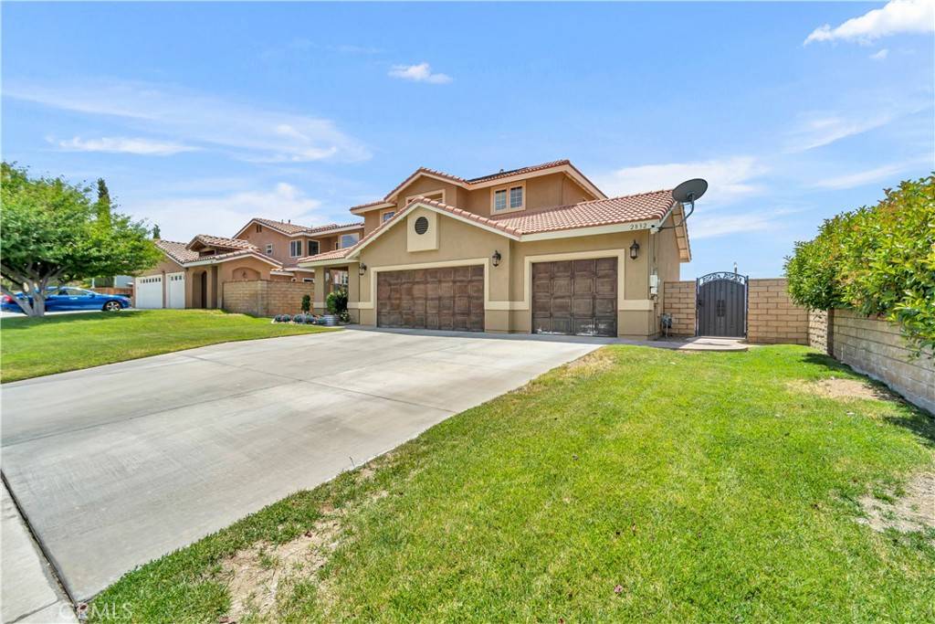 Rosamond, CA 93560,2832 Owens WAY