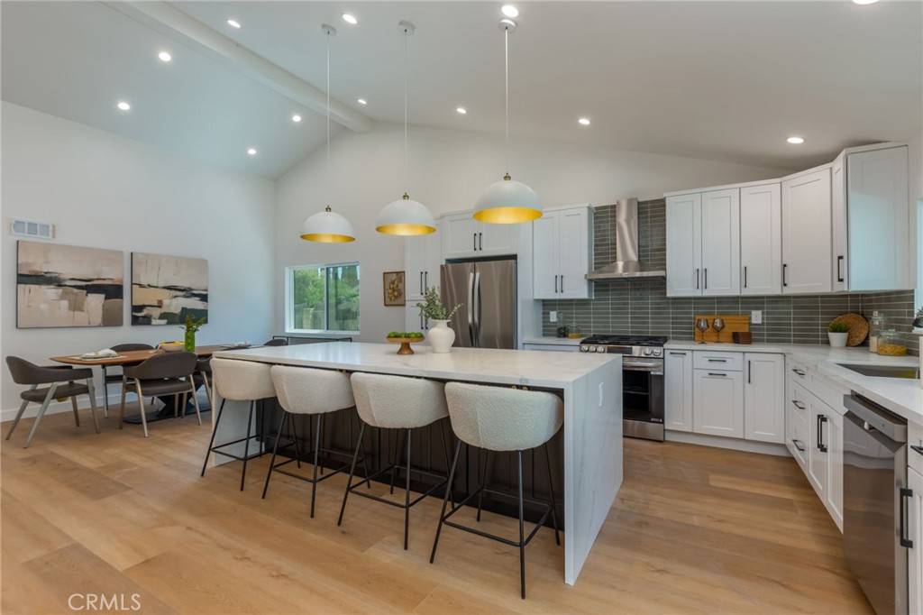 Newbury Park, CA 91320,876 Ballina CT