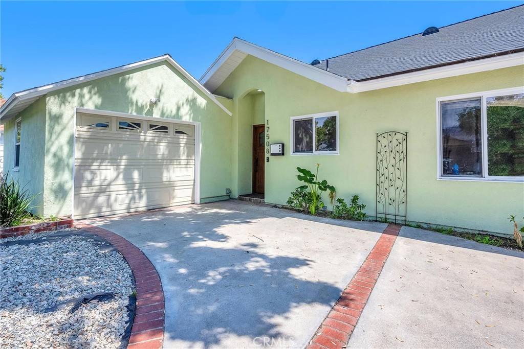 Northridge, CA 91325,17508 Strathern ST