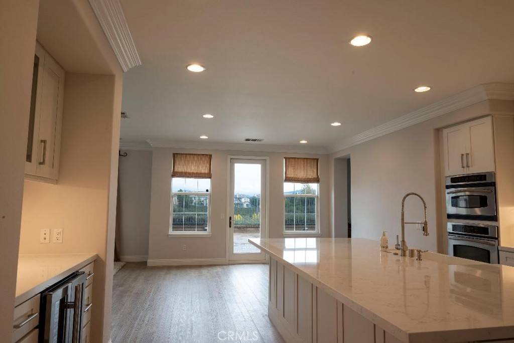 Valencia, CA 91381,26850 Boulder Crest DR