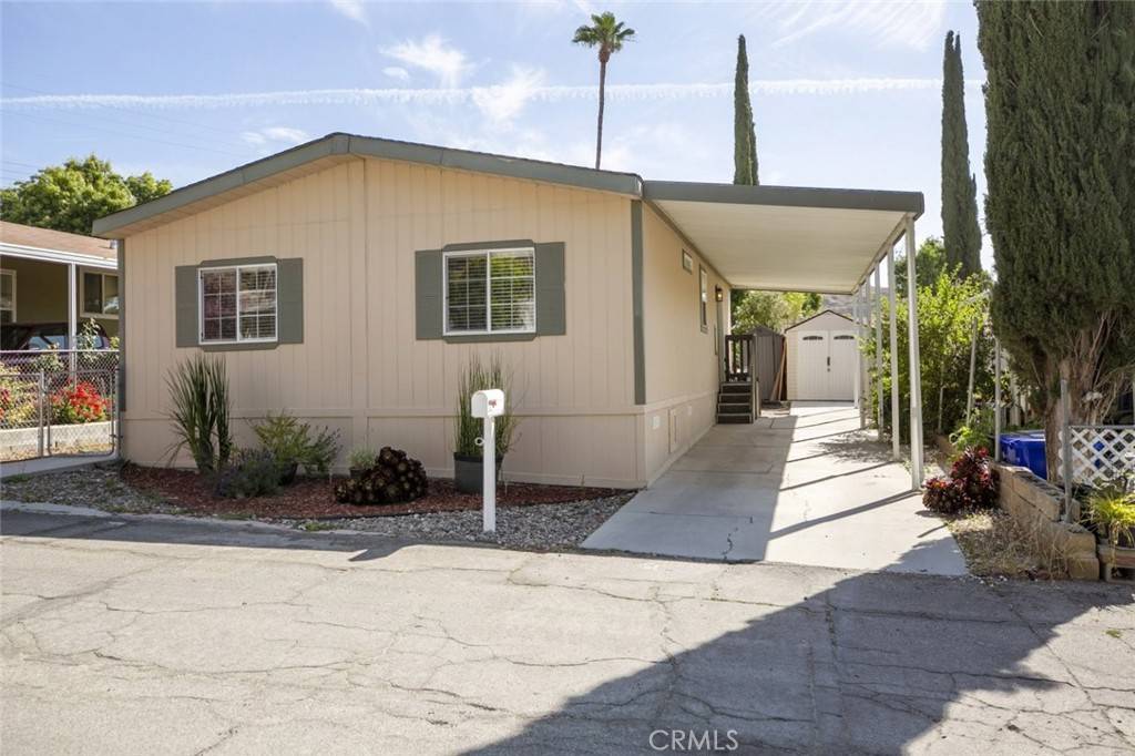 Saugus, CA 91390,29021 Bouquet Canyon RD #331