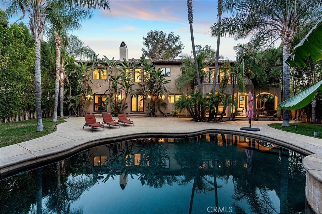 Woodland Hills, CA 91367,23115 Erwin ST