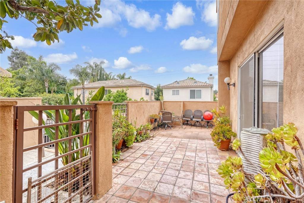 Tarzana, CA 91356,18730 Hatteras ST #44