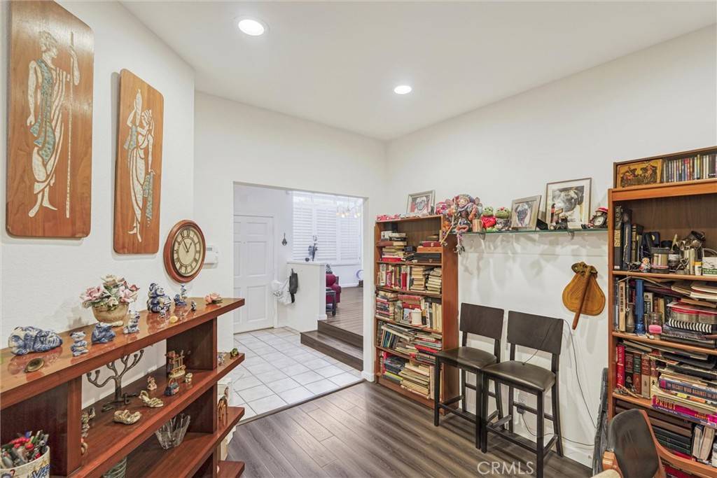 Tarzana, CA 91356,18730 Hatteras ST #44