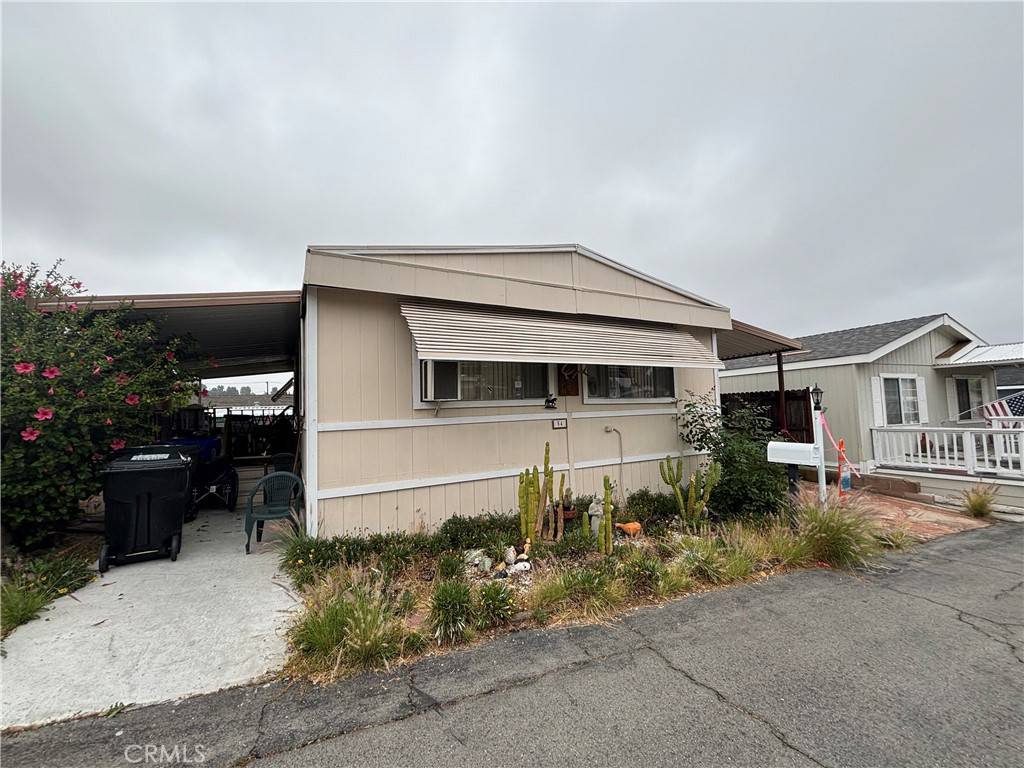 Canyon Country, CA 91351,18145 SOLEDAD CANYON ROAD #54