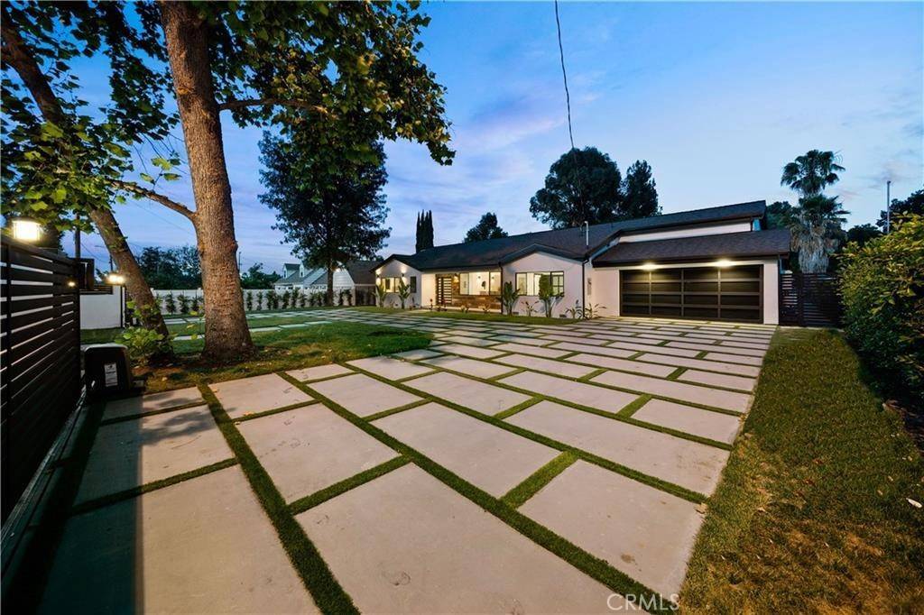 Woodland Hills, CA 91367,5702 Lubao AVE