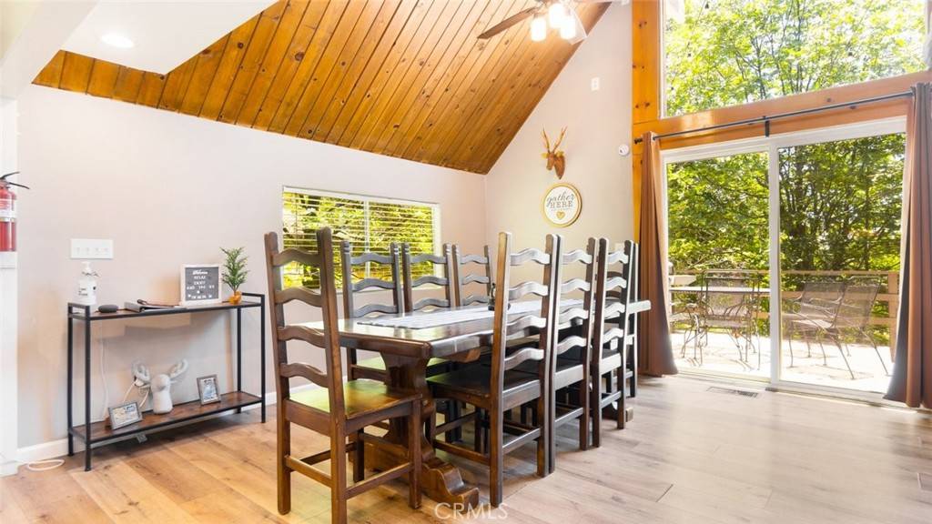 27638 St Bernard LN Lake Arrowhead, CA 92352