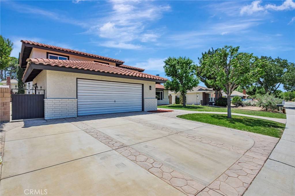 Lancaster, CA 93536,3230 Larwood ST