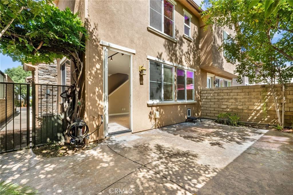Saugus, CA 91350,19539 Laroda