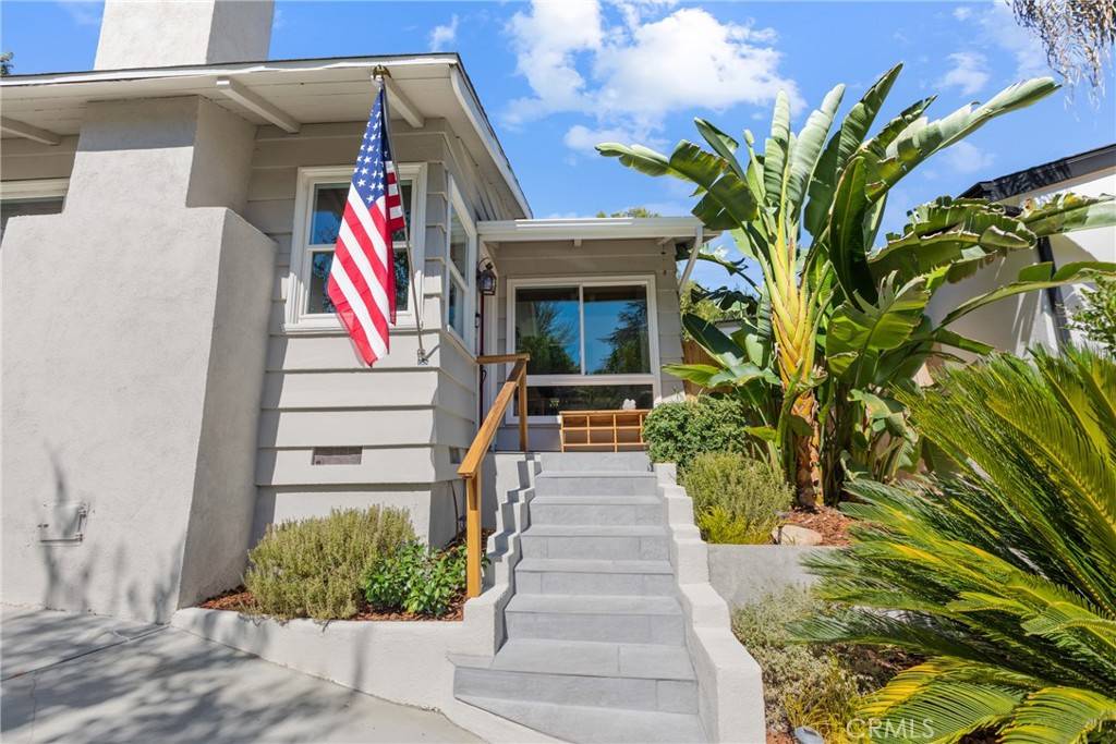 Woodland Hills, CA 91364,5059 Rigoletto ST