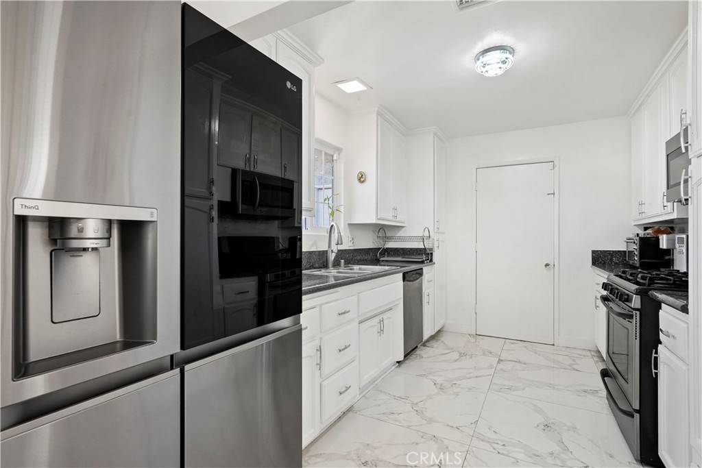 Sun Valley, CA 91352,9021 Oneida AVE