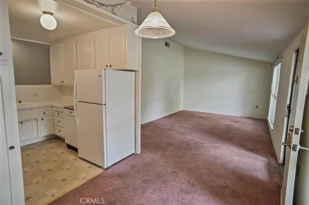 Newhall, CA 91321,19126 Avenue Of The Oaks #A