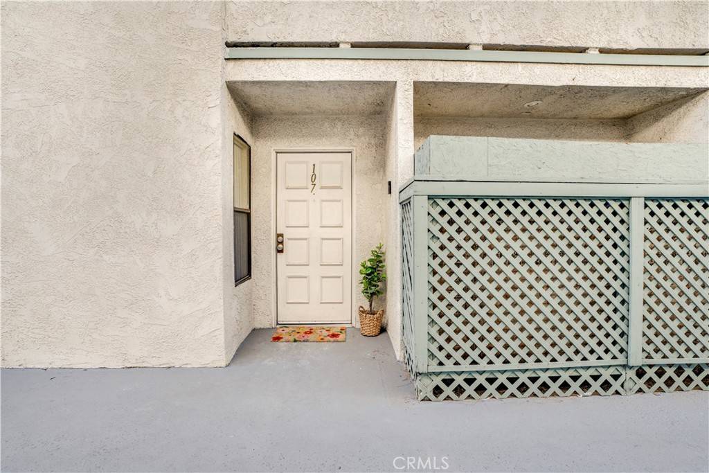 North Hills, CA 91343,9038 Orion AVE #107