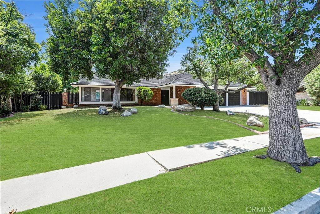Chatsworth, CA 91311,10915 Remmet AVE