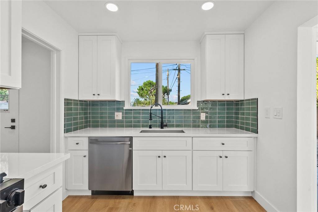 North Hollywood, CA 91605,7814 Ben AVE