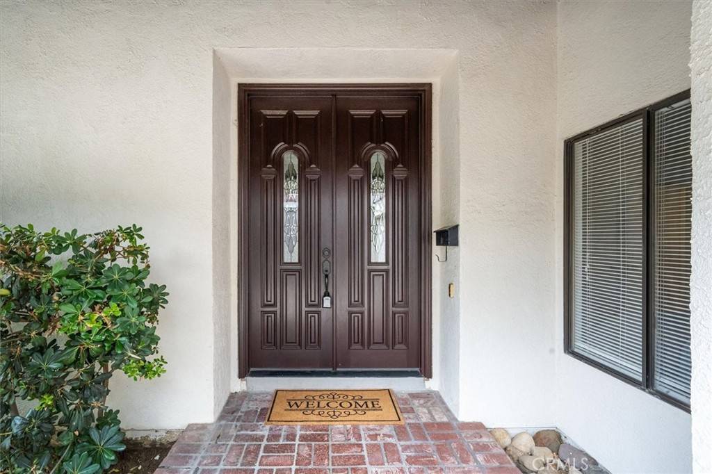 Valencia, CA 91355,25276 Via Sistine