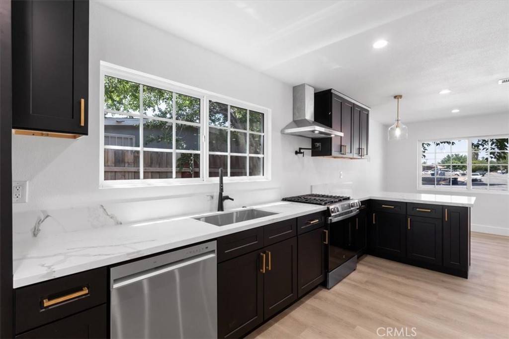Palmdale, CA 93550,2152 E Avenue Q5
