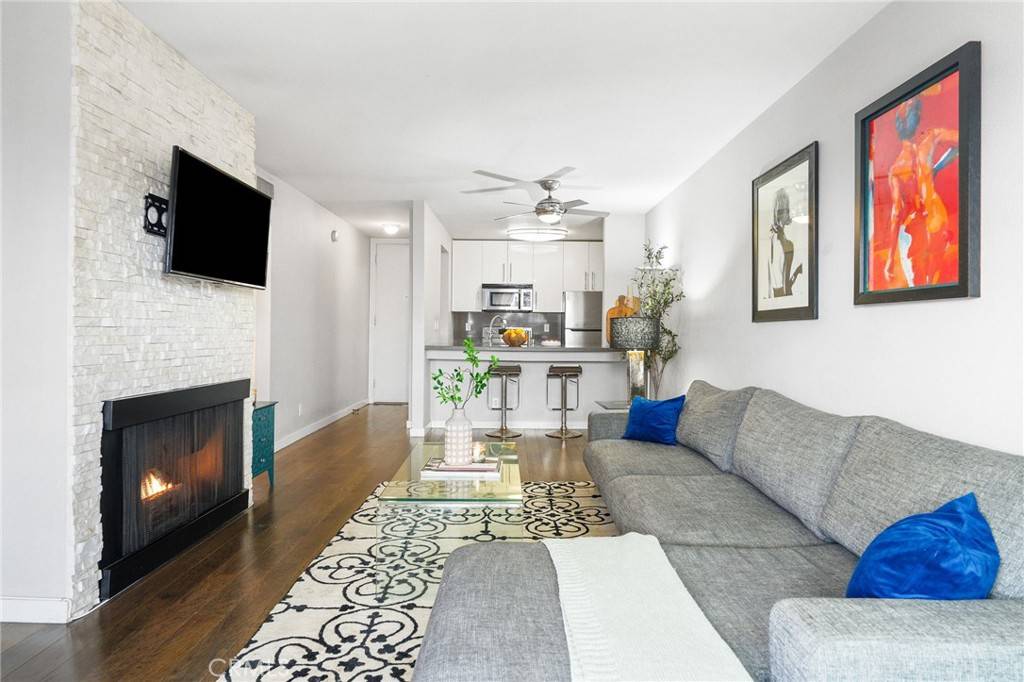 West Hollywood, CA 90048,141 S Clark DR #326
