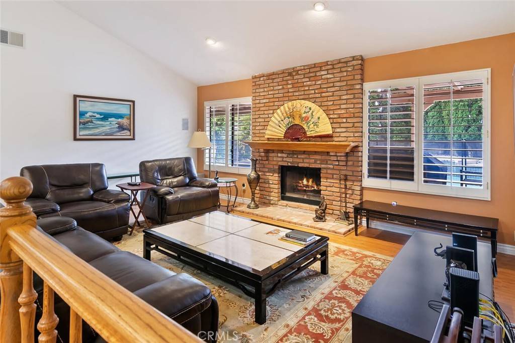 Porter Ranch, CA 91326,11921 Calle Vista CT