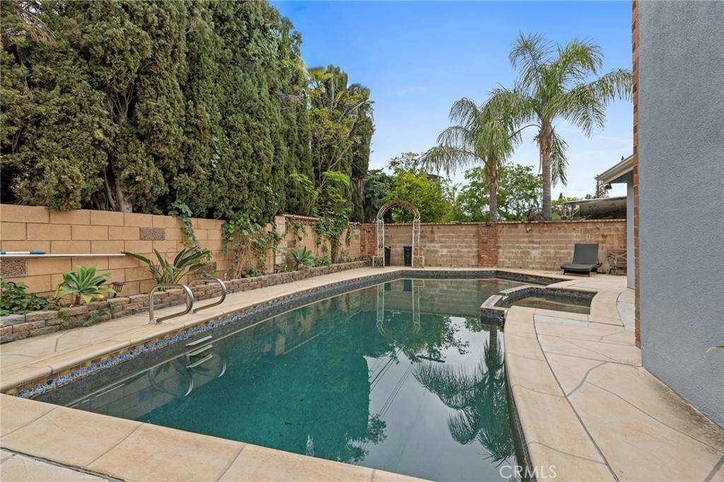 North Hills, CA 91343,16900 Mayall ST