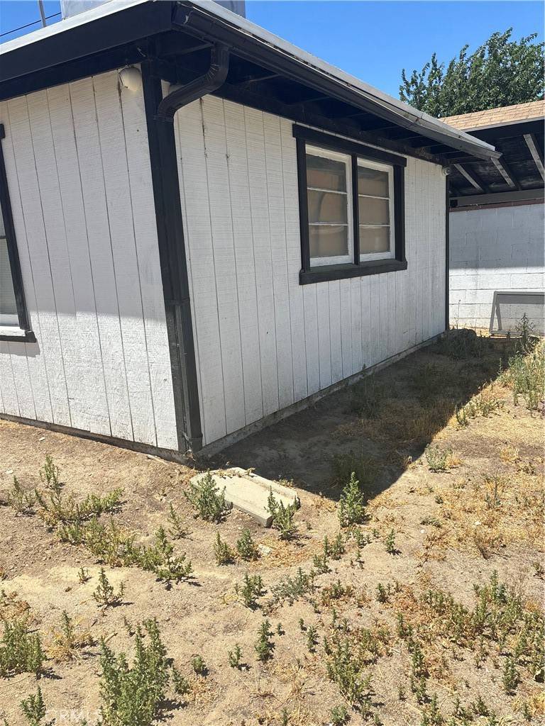 Lancaster, CA 93534,1222 W Kettering ST