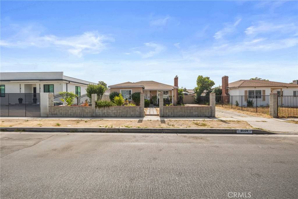 North Hollywood, CA 91605,8054 Rhodes AVE