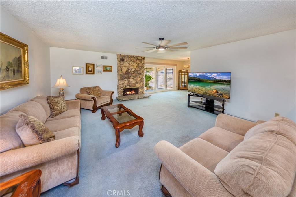 Van Nuys, CA 91406,15354 Runnymede ST
