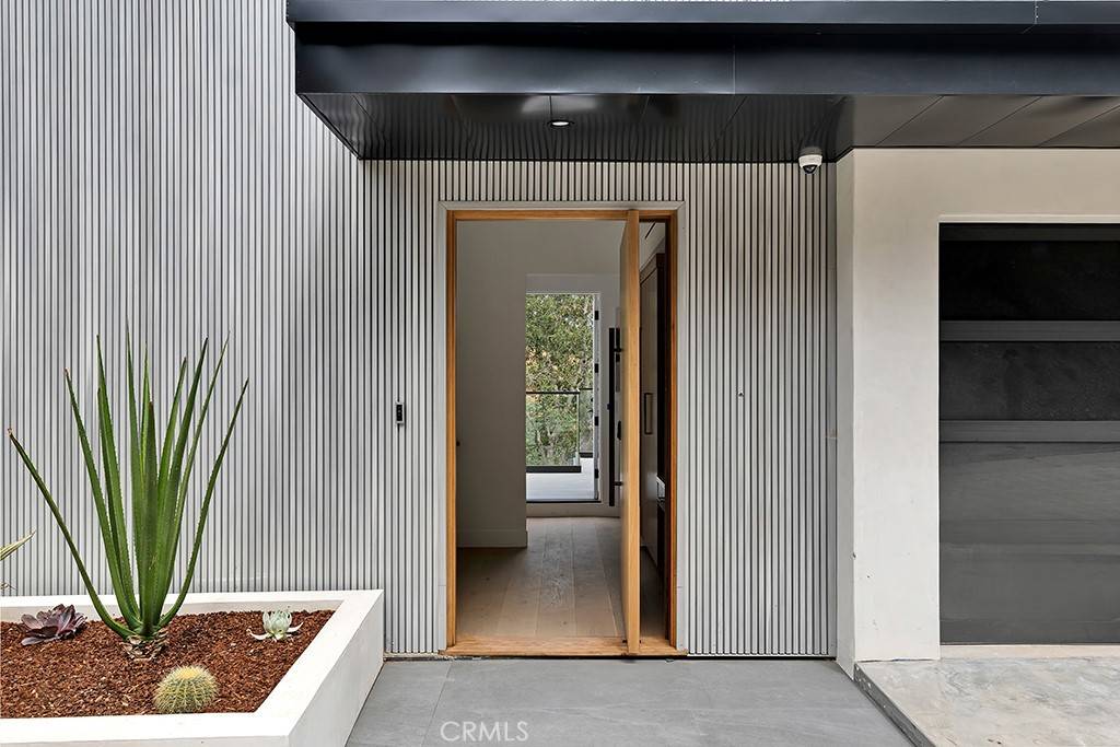 Sherman Oaks, CA 91403,14899 Round Valley