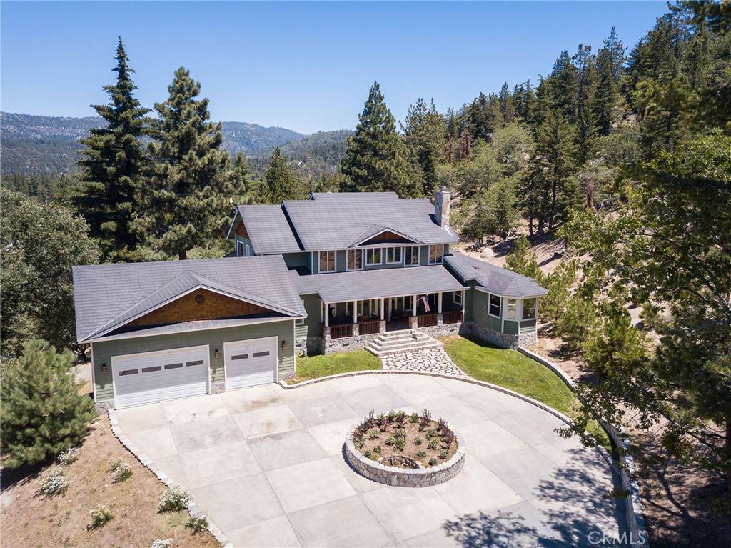 Running Springs, CA 92382,32557 Pine Cone Ct A&B