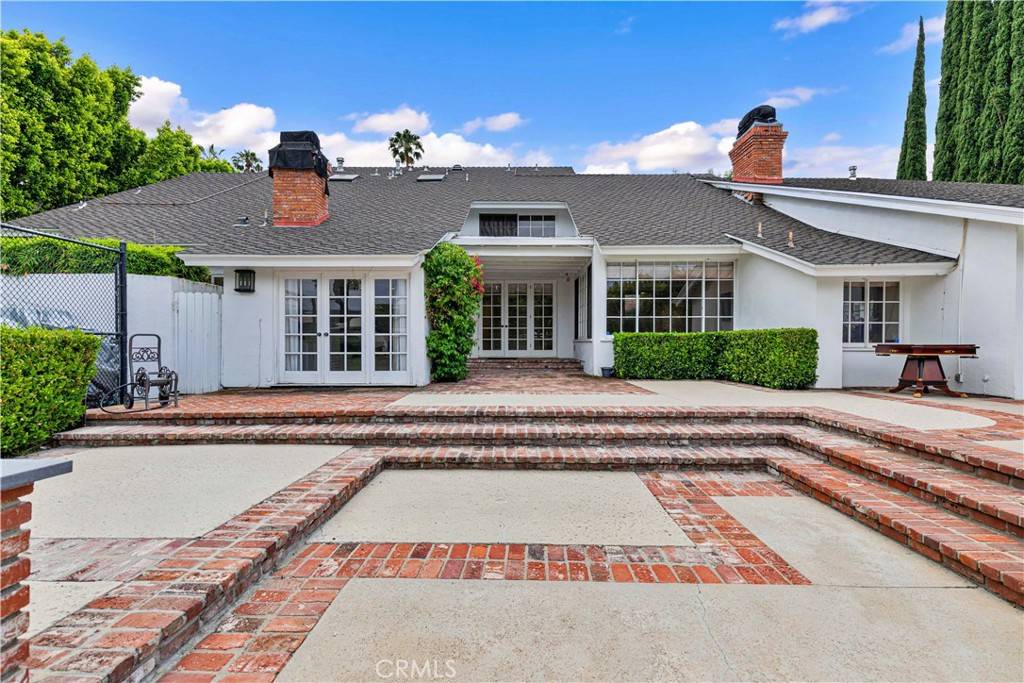 Encino, CA 91316,17437 Tarzana ST