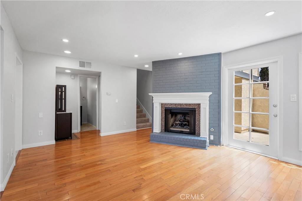 Winnetka, CA 91306,8211 Winnetka AVE #201