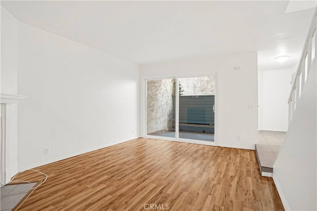 Tarzana, CA 91356,18411 Hatteras ST #122
