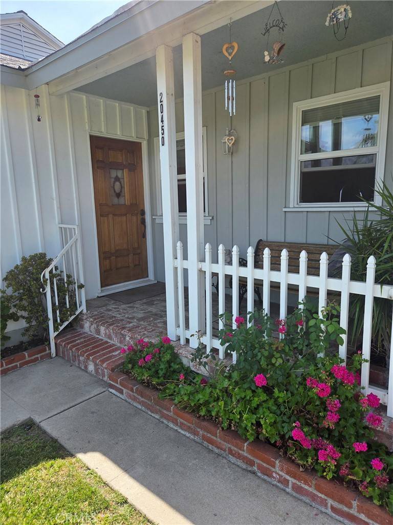 Winnetka, CA 91306,20450 Bassett ST