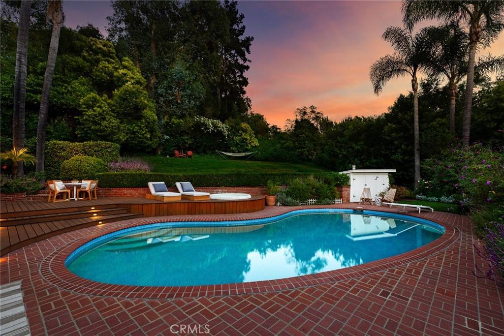 Studio City, CA 91604,11818 Laurel Hills RD
