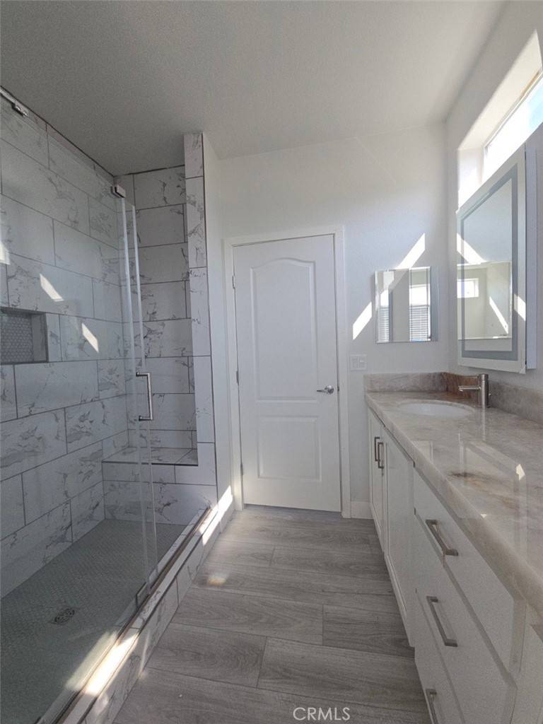 Chatsworth, CA 91311,21500 Lassen #45
