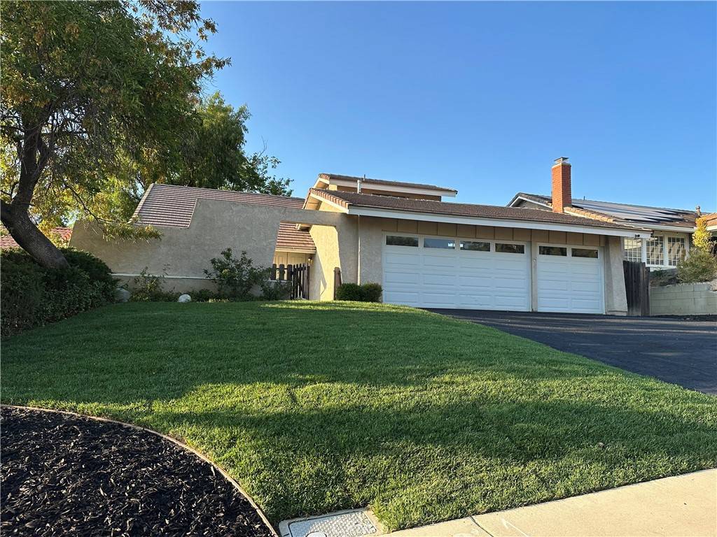 Agoura Hills, CA 91301,28825 Barragan ST