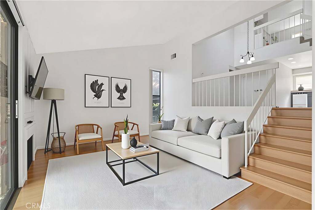 Woodland Hills, CA 91367,6121 Shoup AVE #35