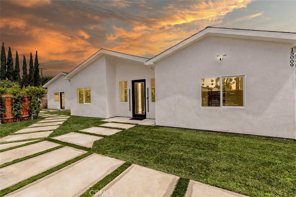 Van Nuys, CA 91405,15009 Wyandotte ST