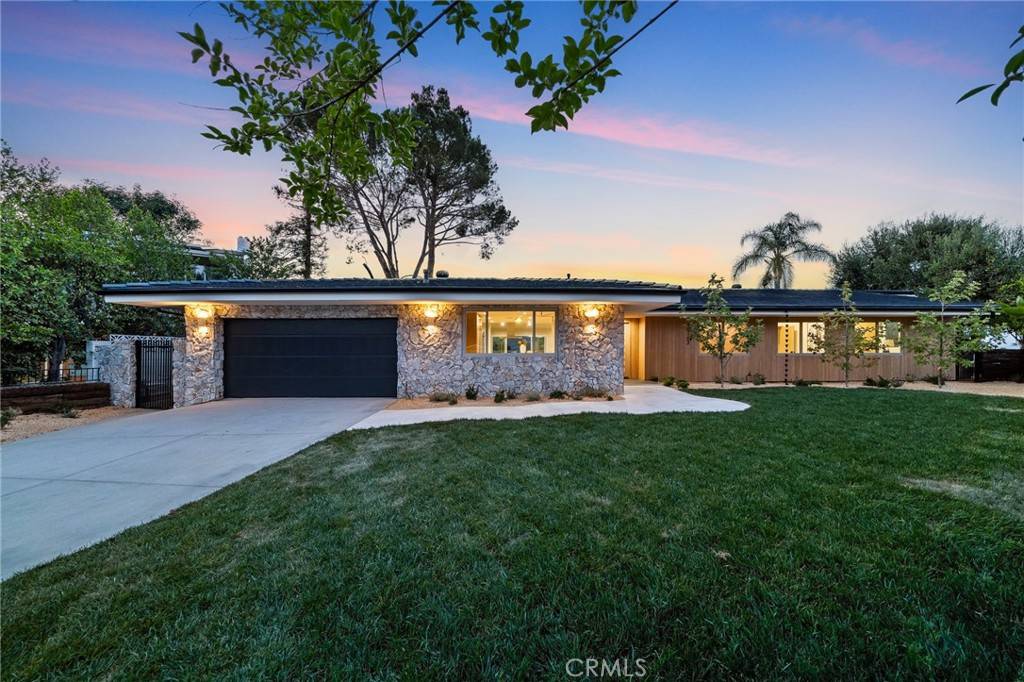 Woodland Hills, CA 91367,24153 Califa ST