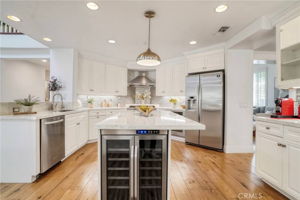 West Hills, CA 91304,24673 Overland DR