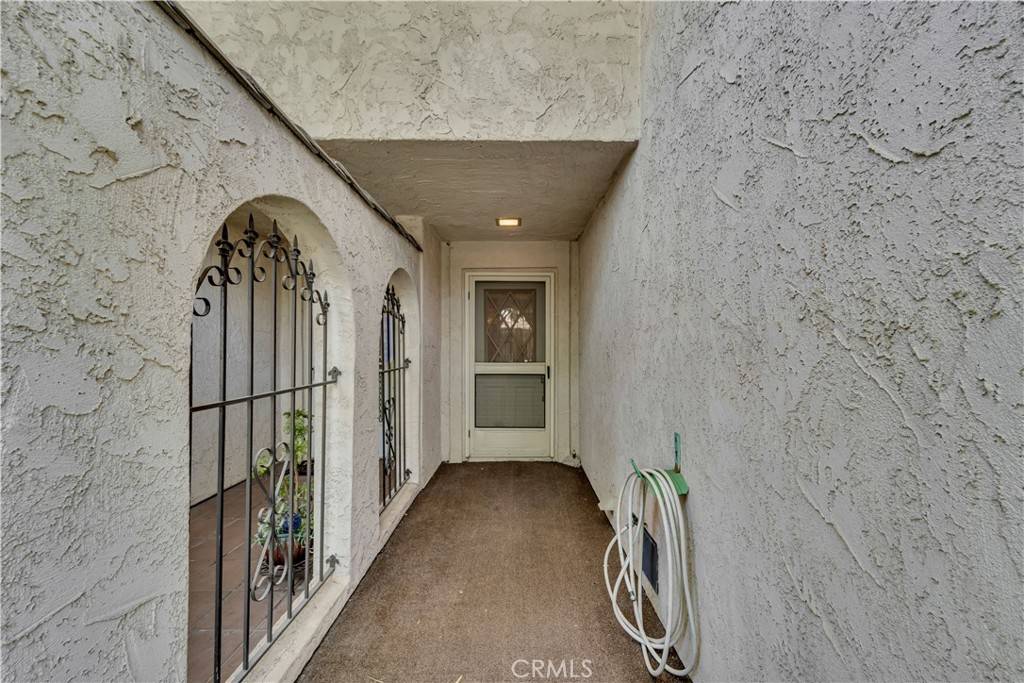 Palmdale, CA 93551,204 Hawk LN